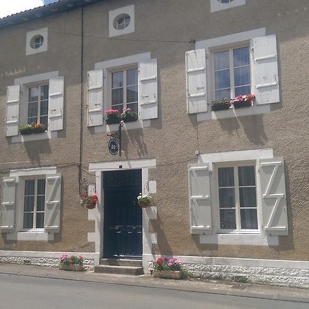 Vingt Grand Rue Bed and Breakfast Champagne-Mouton Eksteriør billede